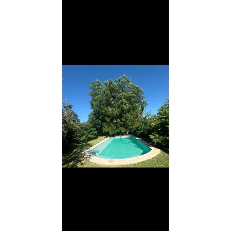 Oportunidad. DUEÑO VENDE CASA EN ROLDAN. 2 dormitorios.2 baños.pileta.parrilla.arbolada.
