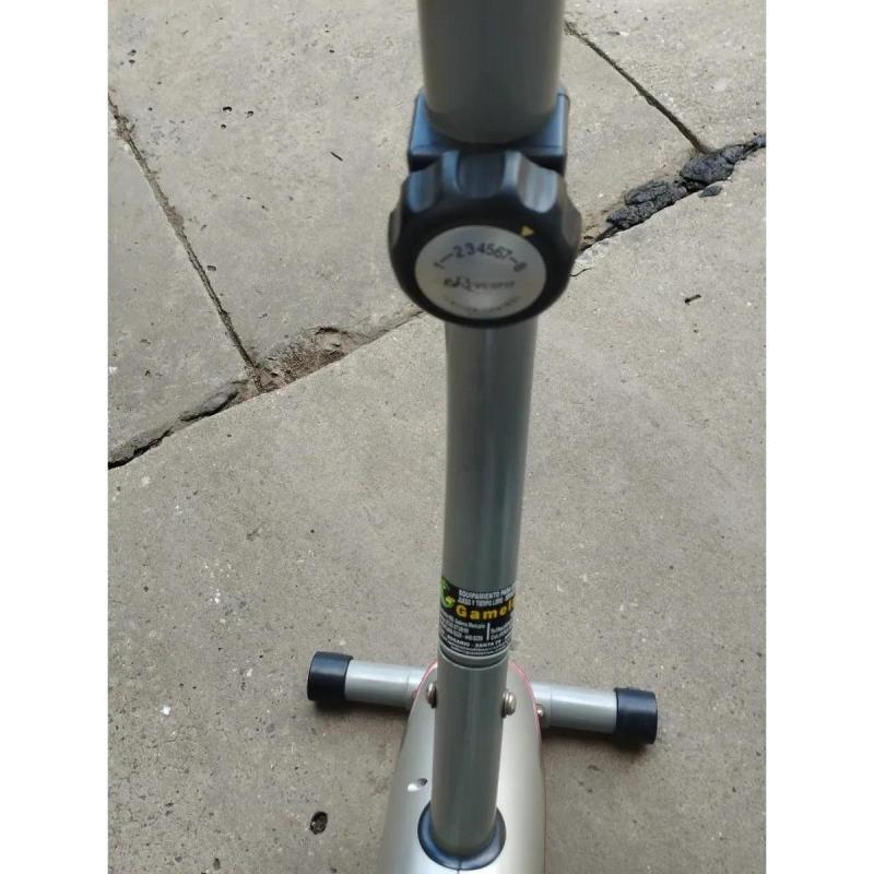 Vendo Bicicleta Fija Olmo Reverfit Con Pulso En Volante Color Roja Roja Y Gris - 6
