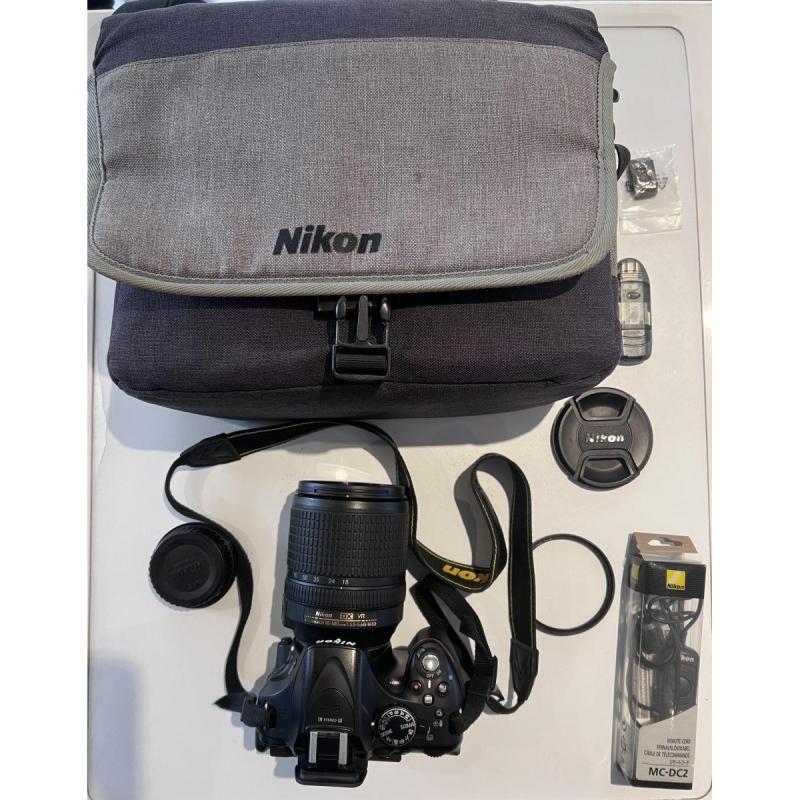 Nikon D5200 + Lente 18-140mm Nikkor