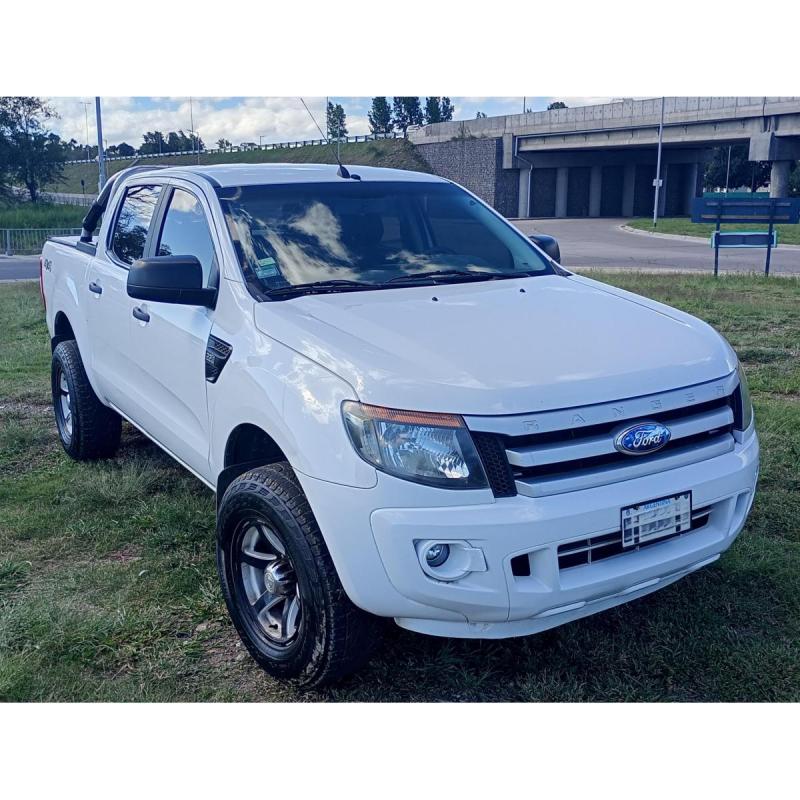 RANGER 4X4 2013 Muy buen estado