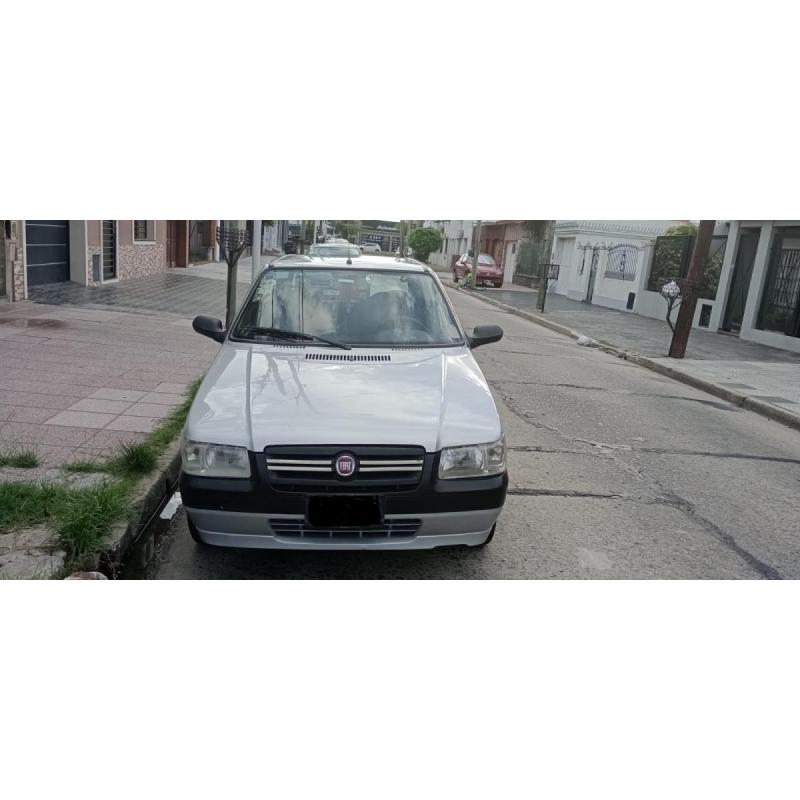 Vendo Fiat Uno 1.3 2010 GNC VTV AIRE MUY BUEN ESTADO!!!