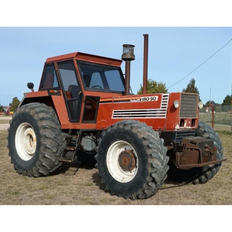 Tractor Fiat 180 Doble Tracción [COD. 56]