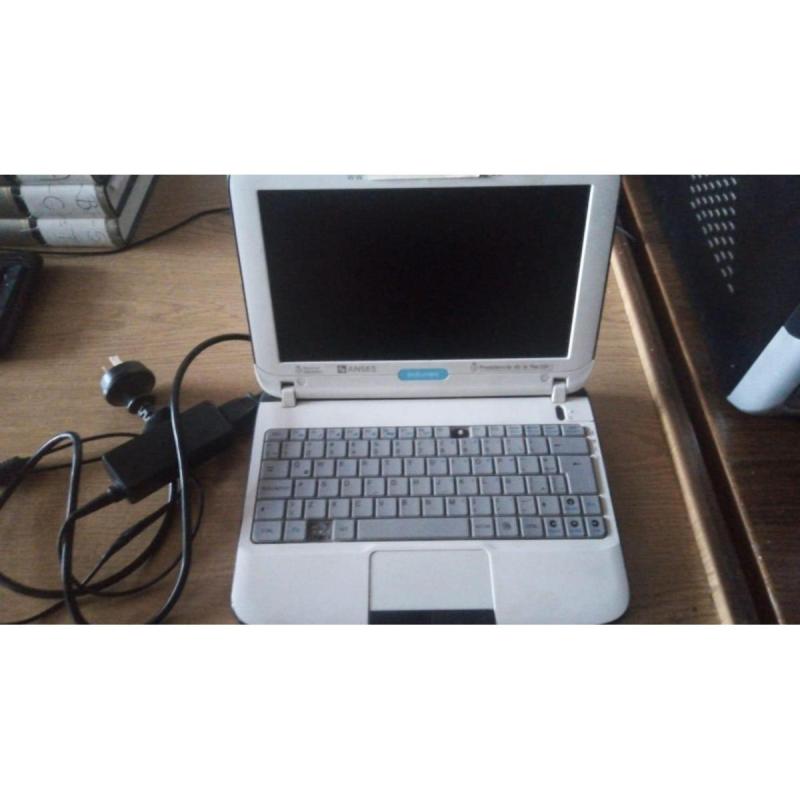 Netbook Endeavor ANSES | Enciende, sin imagen, incluye cargador