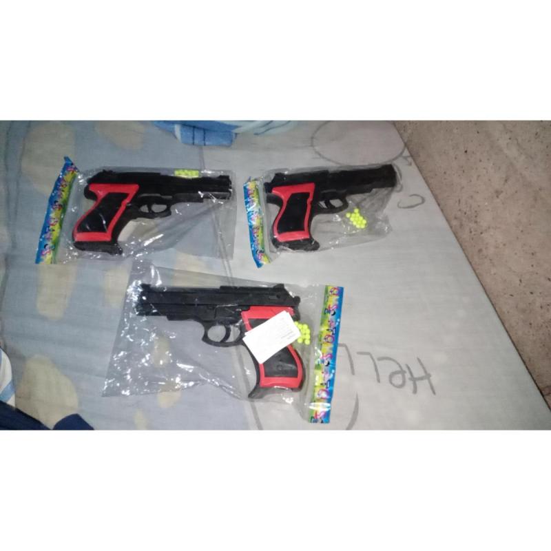 Pistola realistic de juguete