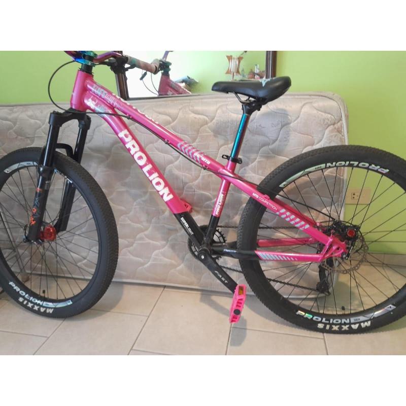 Bicicleta Stunt pro R26