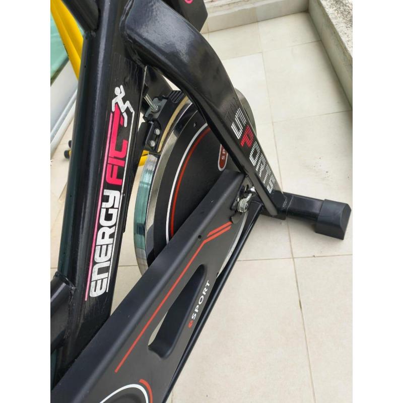 Bicicleta Fija Spinning Gym 8 Niveles 28 Kgs (Usado)