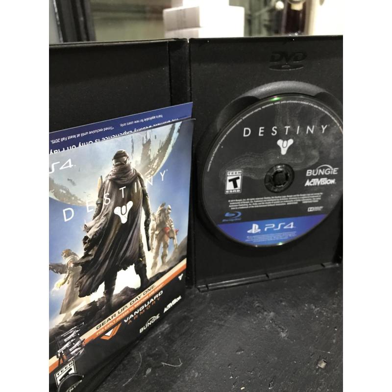 Juego de PS4 Destiny impecable - 2