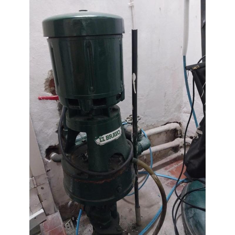 Bomba centrifuga ,motor trifasico motorarg 1.5 hp - 4