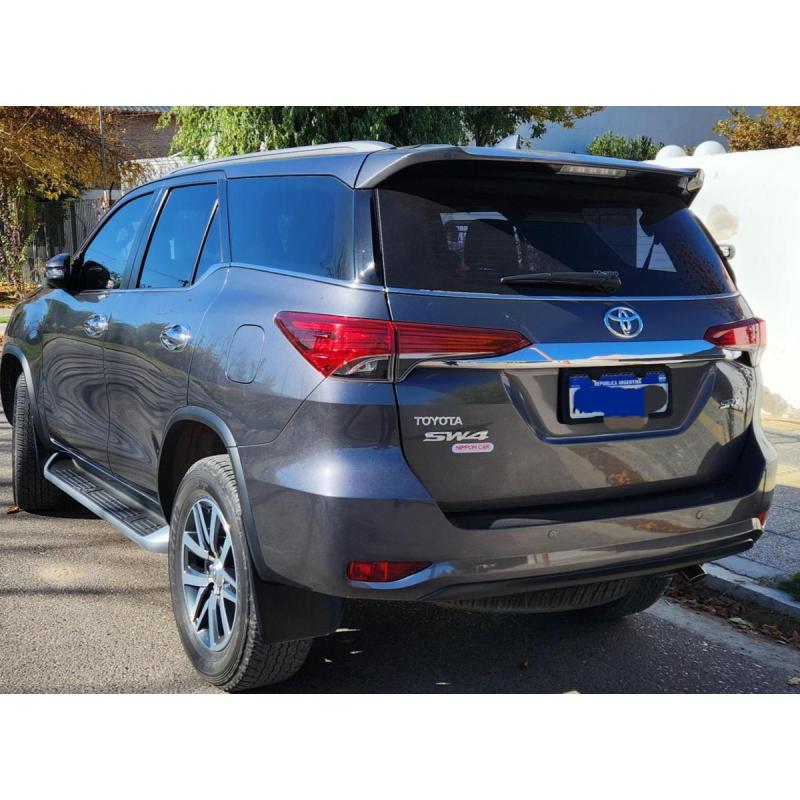 Sw4 srx 2018 at 2.8 7 asientos , levas volante 113.000 km unico dueÑo - 3