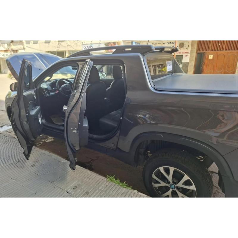 Fiat toro freedom 1.8 16v 4x2 at6 - 7