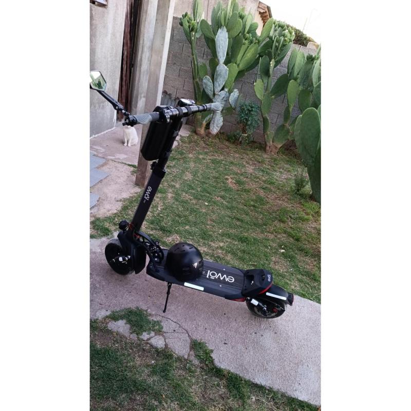 Monopatín ewol pro 2025
