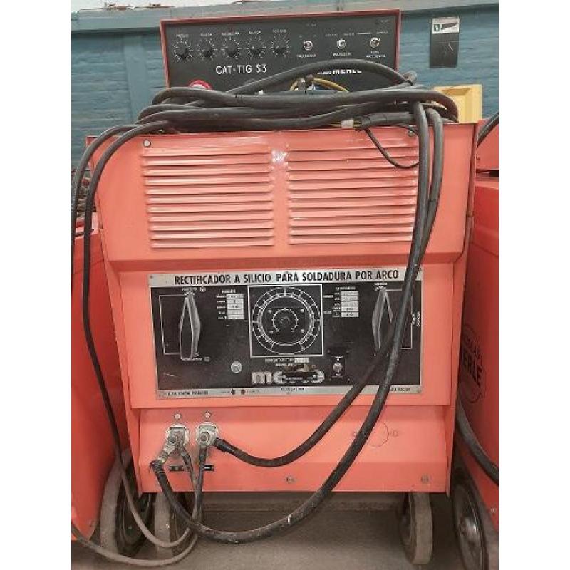Vendo maquina de soldar TIG 450 MERLE