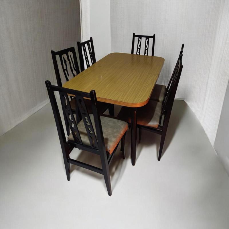 Mesa de Formica +6 sillas