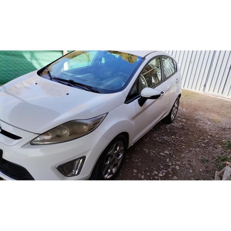Vendo ford fiesta kinetic design titanium 1.6 – aÑo 2012 - 6