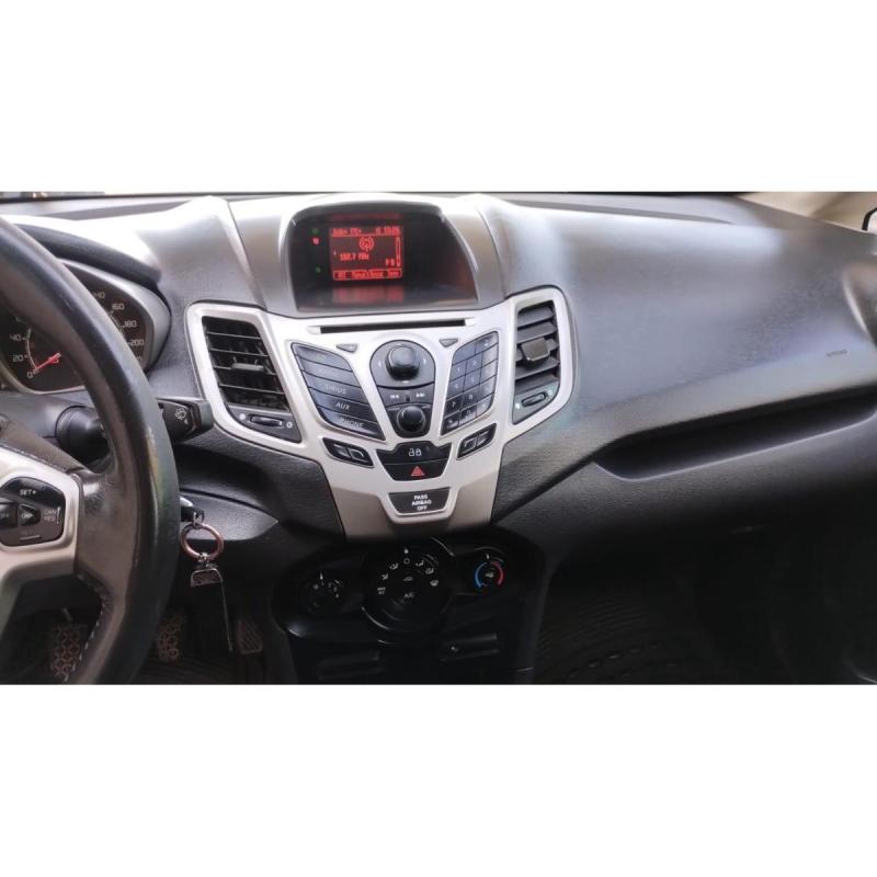 Vendo ford fiesta kinetic design titanium 1.6 – aÑo 2012 - 8