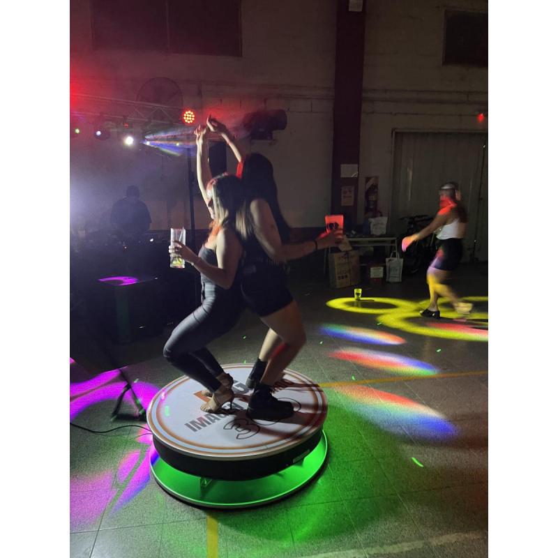 Plataforma giratoria 360 para fiestas eventos cumpleaños Bodas