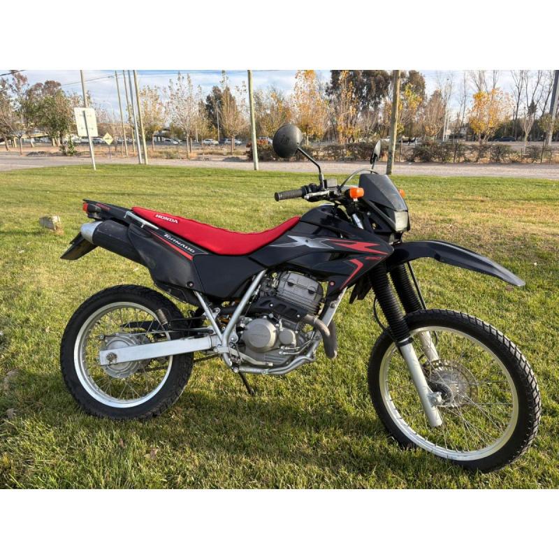 Honda tornado 2013 - 2