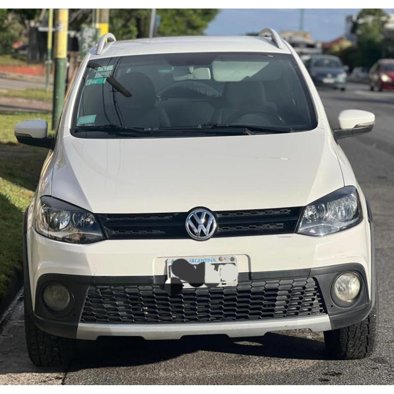 Volkswagen Crossfox C/GNC excelente estado