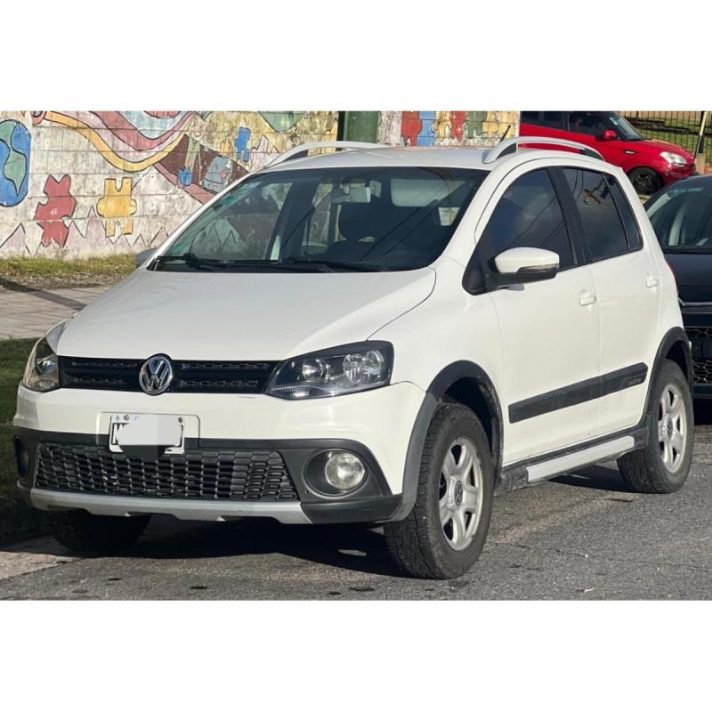 Volkswagen Crossfox C/GNC excelente estado - 4