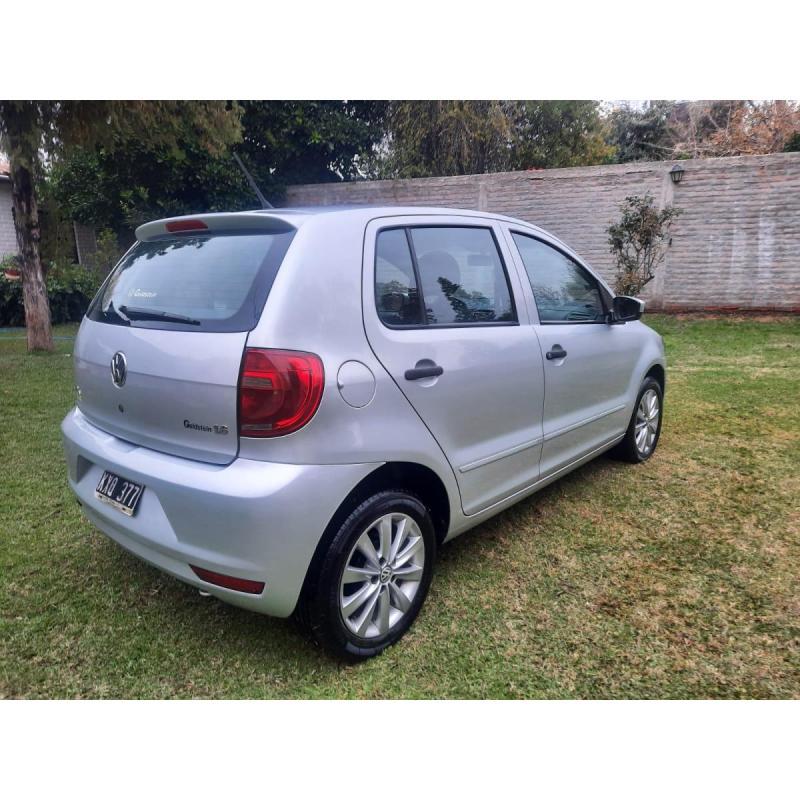 Volkswagen Fox 1.6 Confortline - 2