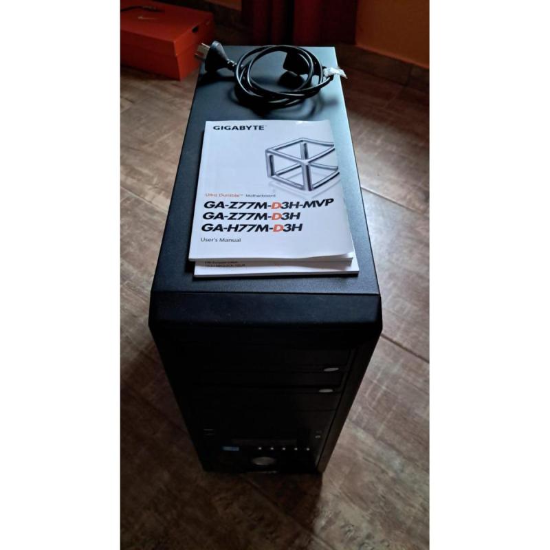 Vendo PC escritorio + Teclado Logitech + Mouse