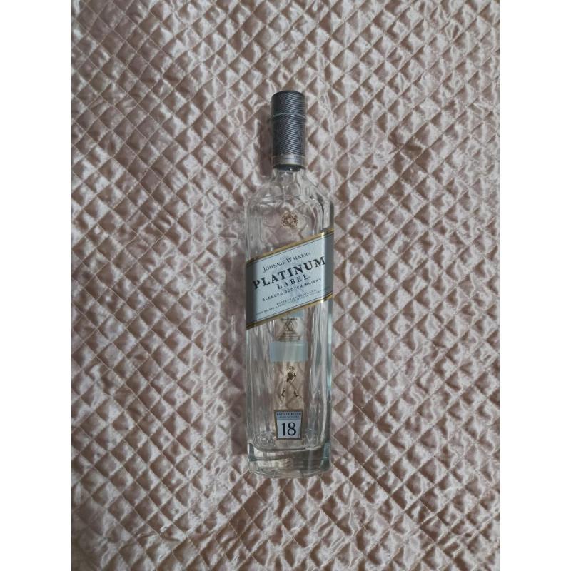 Whisky Johnnie Walker vacíos originales con estuche ideal colección o decoracion - 5
