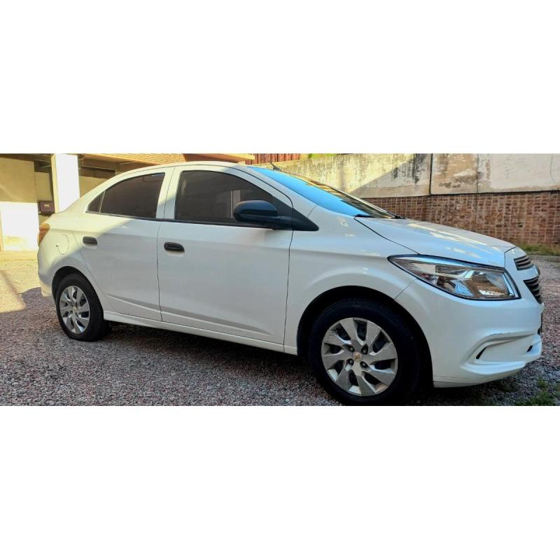Vendo Chevrolet Prisma 2015 con GNC y 48.000km, en excelente estado - 2