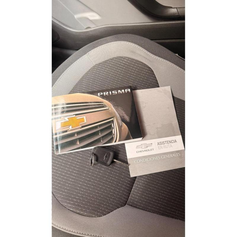 Vendo Chevrolet Prisma 2015 con GNC y 48.000km, en excelente estado - 14