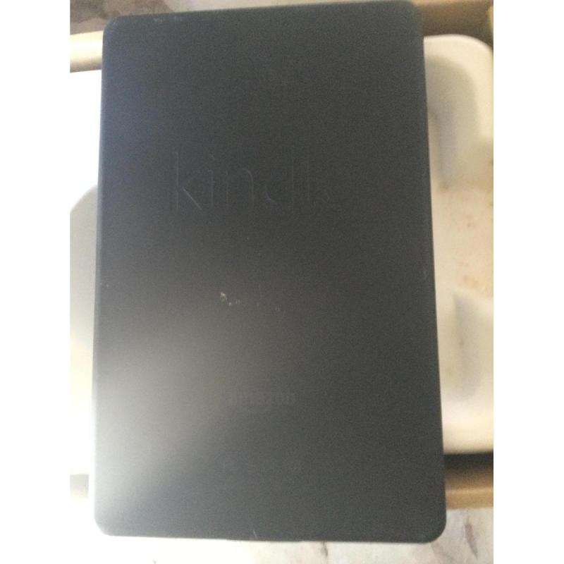 Amazon Kindle Fire 8 usada - 4