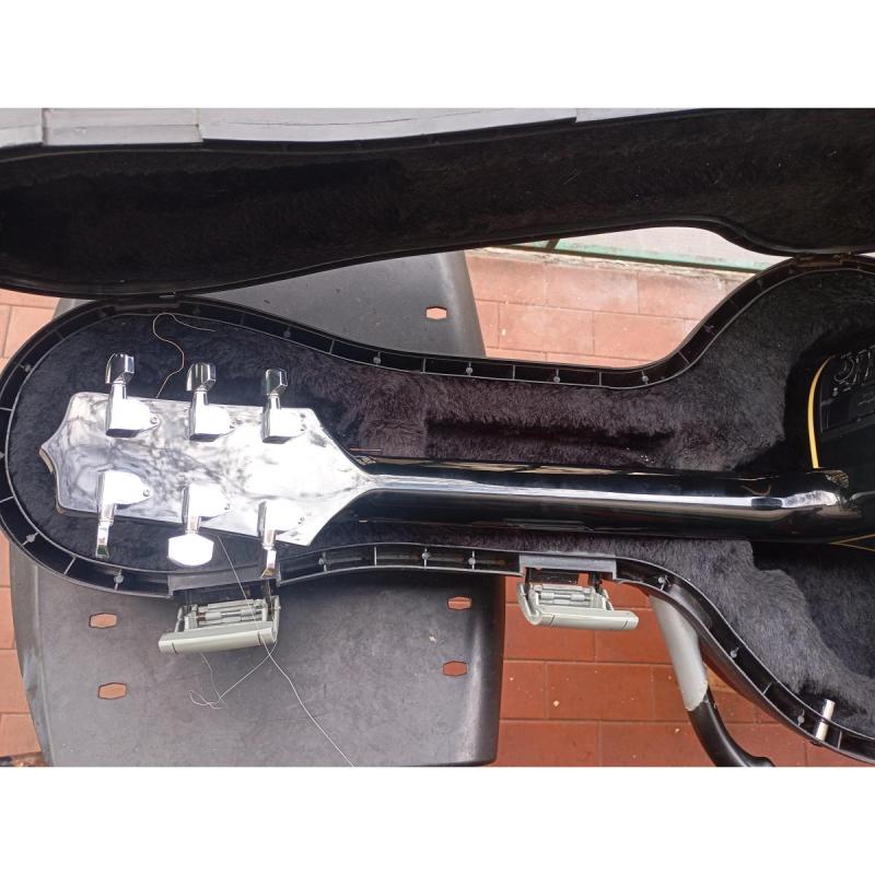 Guitarra electroacústica Takamine EG 260 - 8