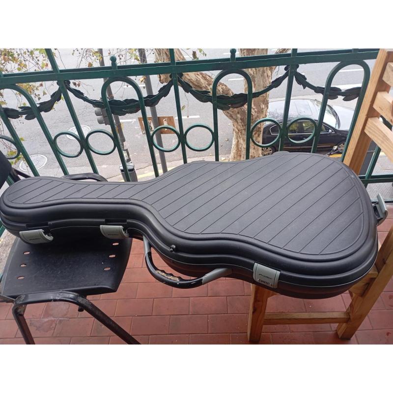Estuche rígido Marca Prefox - 2