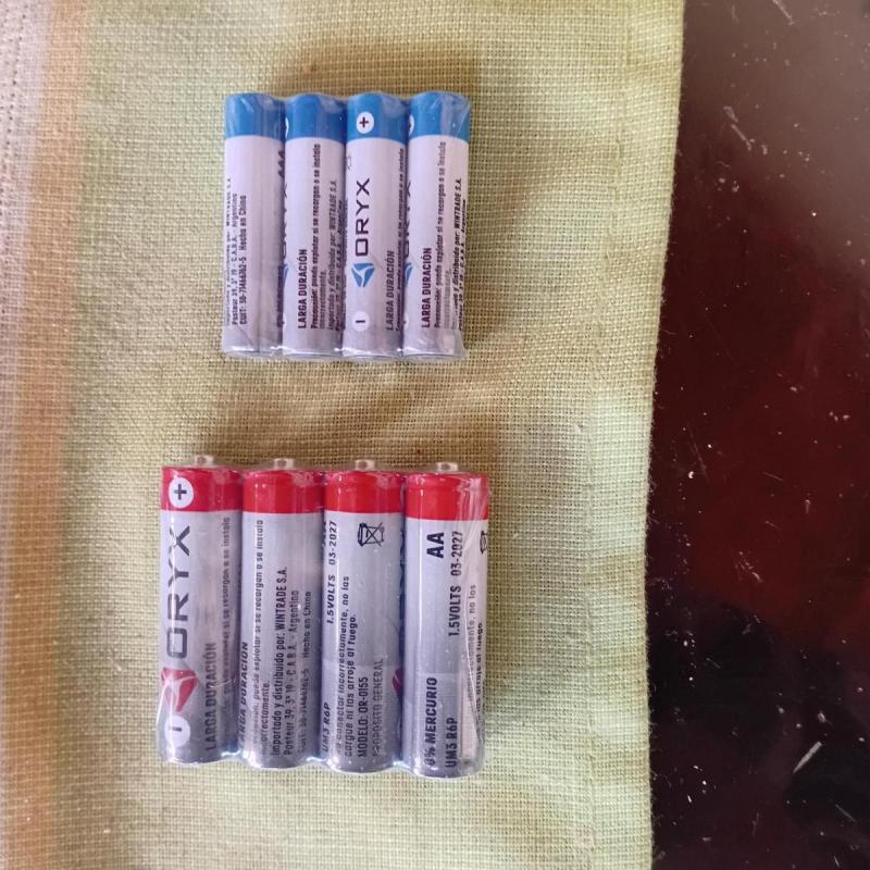 PILAS AA y AAA de 1.5 V