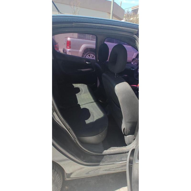 Peugeot 207 Compac XT 1.6 16V Sedán 4P 2010 - 6