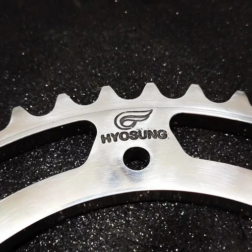 Corona Hyosung 650 Aluminio T6 7075 Fabricada Con Cnc Aluminio - 3