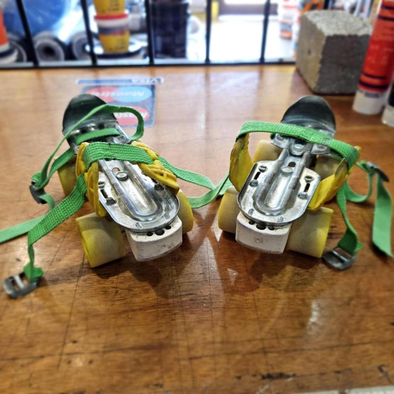 Patines 4 Ruedas En Excelente Estado !!!! Unisex - 2