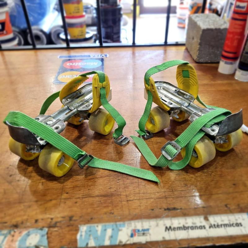 Patines 4 Ruedas En Excelente Estado !!!! Unisex - 3