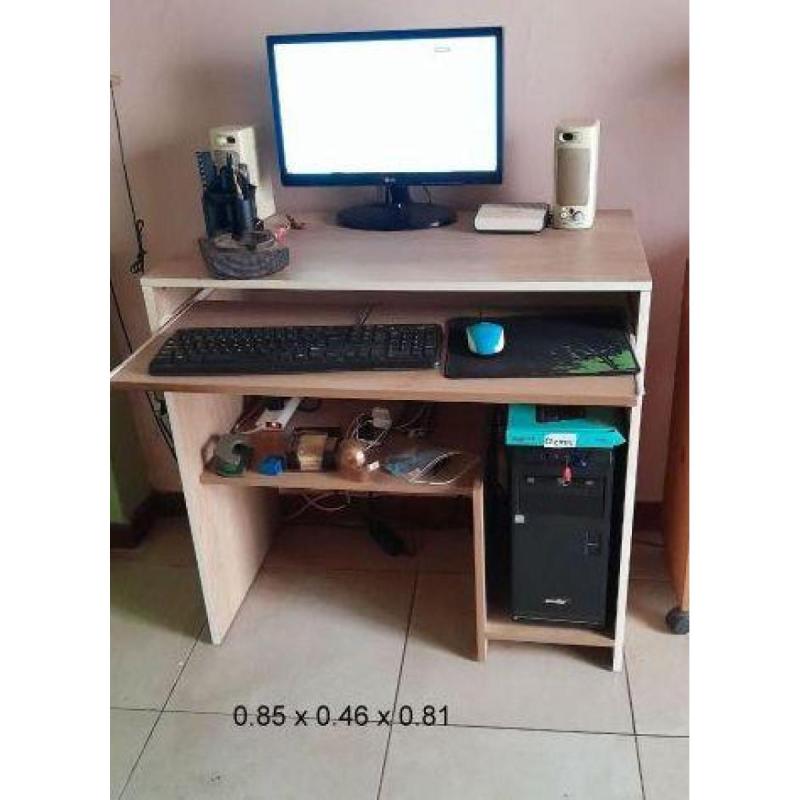 Escritorio de melanina para pc, como nuevo
