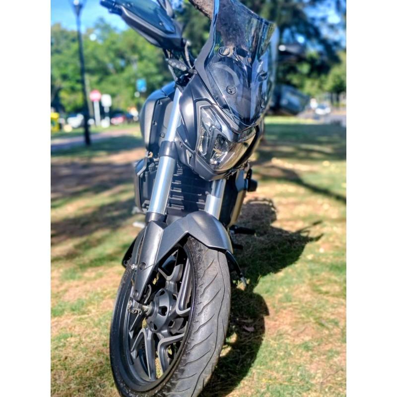 Dominar 400 Tourer Modelo 2023