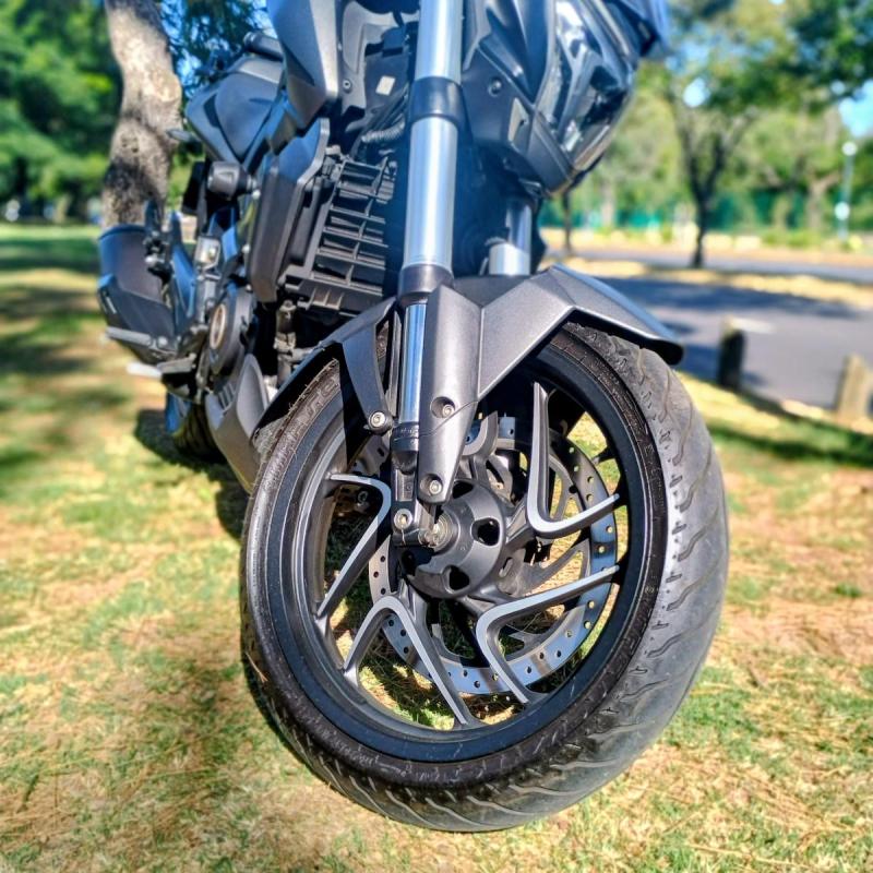 Dominar 400 Tourer Modelo 2023 - 2