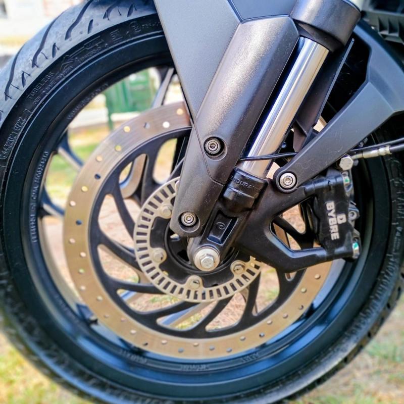 Dominar 400 Tourer Modelo 2023 - 8