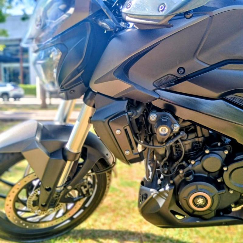 Dominar 400 Tourer Modelo 2023 - 17