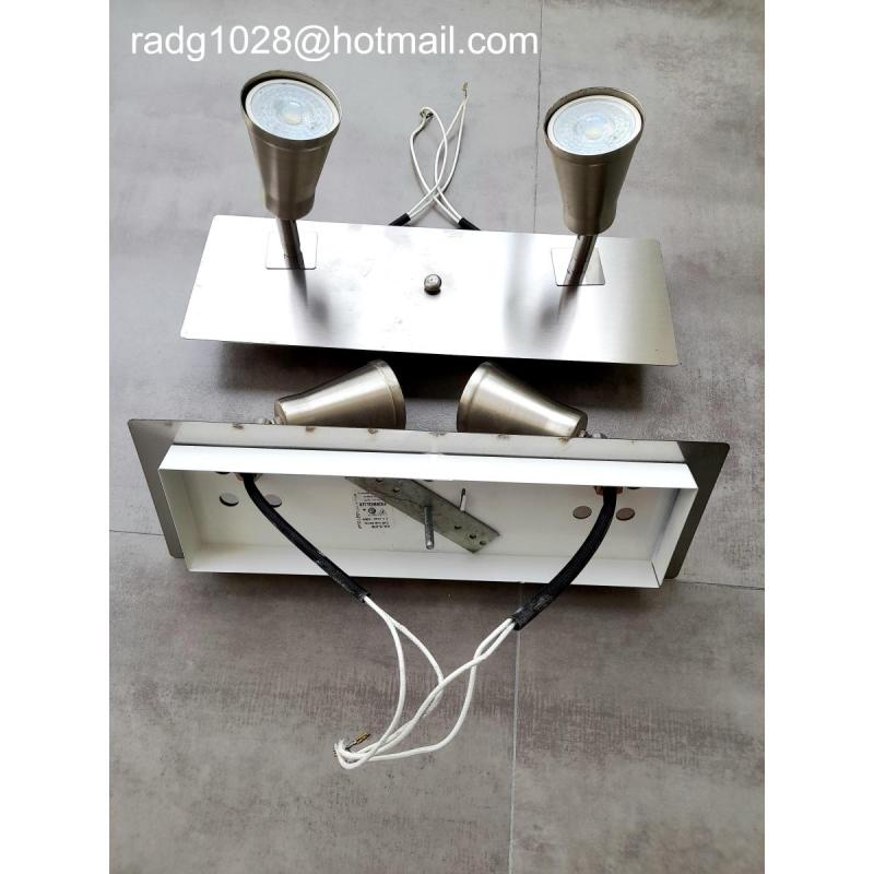 Dos Plafones de Techo Acero Inoxidable Ambos Con Diroicas Luz Blanca