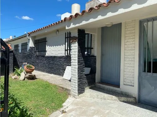 Casa + Departamento, A Metros De La Ruta. Tanti - 2