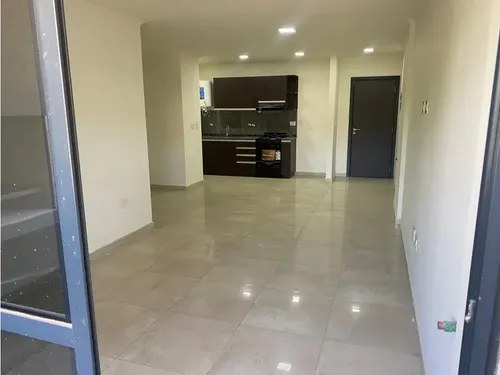 Depto En Miralejos 15, 1 Dormitorio, Al Frente Con Balcon. Centro - 3