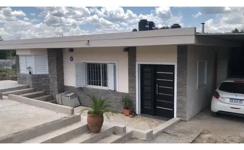 Venta Casa + 2 Duplex Y Bajada Al Rio - Villa Parque Siquiman