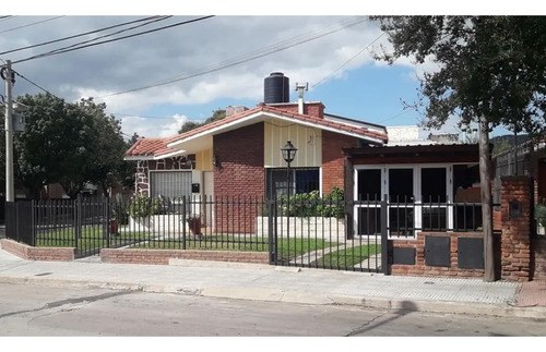 Venta - 5 Departamentos Esquina, A Mts De Costanera, Villa Carlos Paz - 2