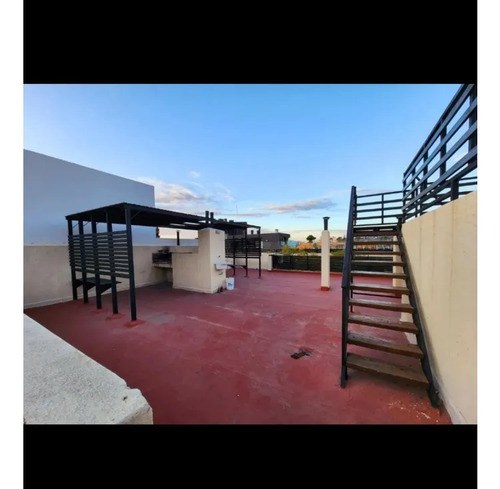 Vendo Amplio Dpto Cerca De La Terminal De Omnibus Dos Dorm - 10