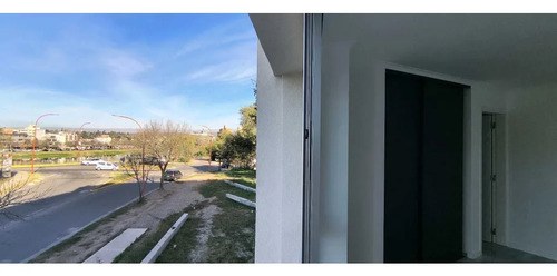 Stefano V, Departamento De Categoria Con Cochera. Frente Al Lago - 9