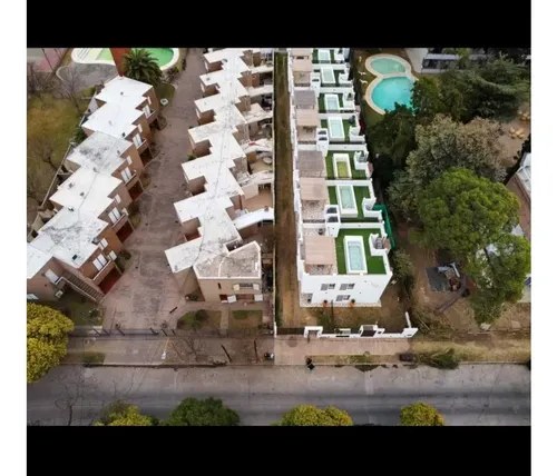 Triplex En Complejo Ubicado En Barrio Santa Rita, A Metros Del.lago - 2