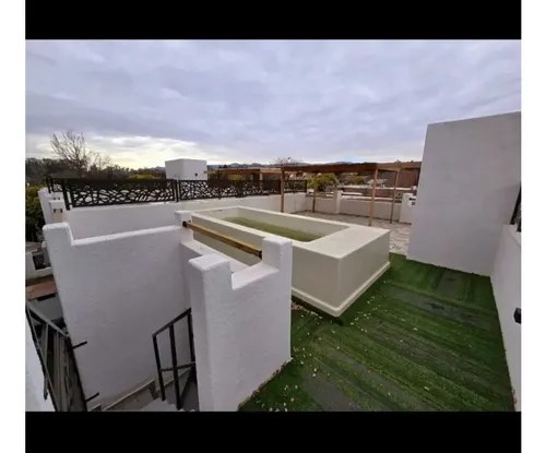 Triplex En Complejo Ubicado En Barrio Santa Rita, A Metros Del.lago - 7